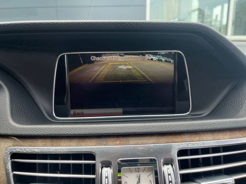 Used 2014 Mercedes-Benz E 350 Sedan image 21