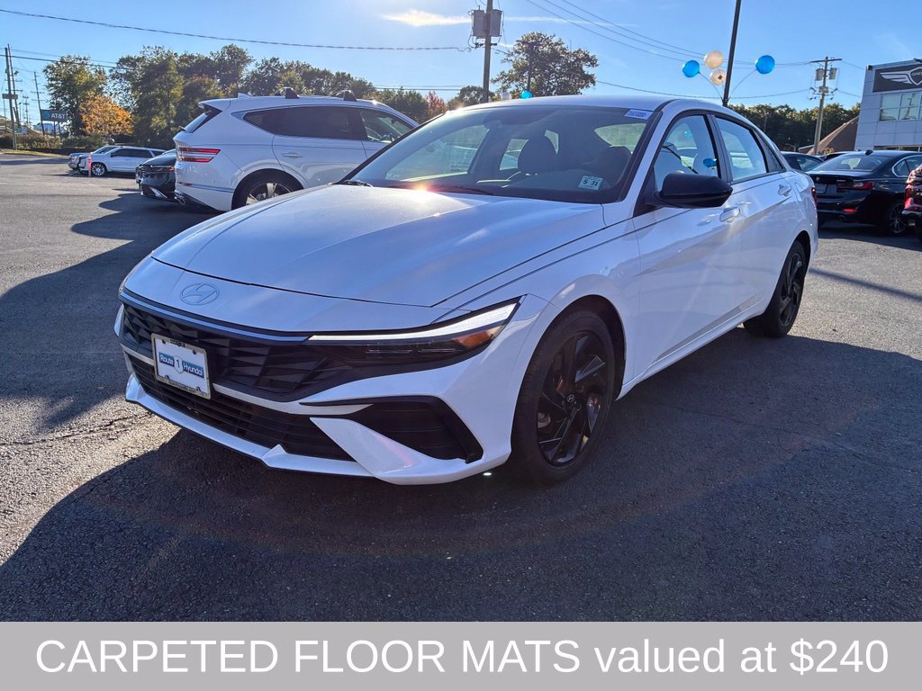 Used 2026 Hyundai Elantra Sport FWD image 3