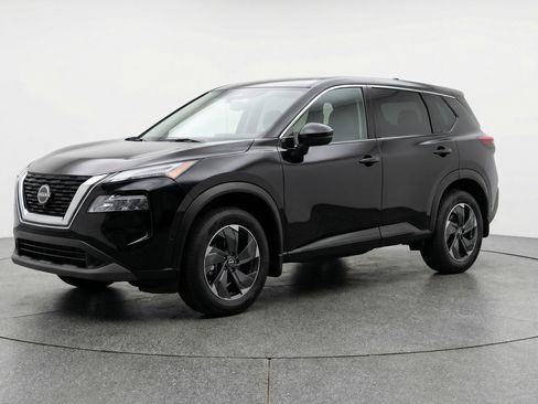 Used 2025 Nissan Rogue SV image 3