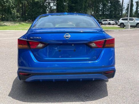 Used 2025 Nissan Altima 2.5 SV FWD image 26