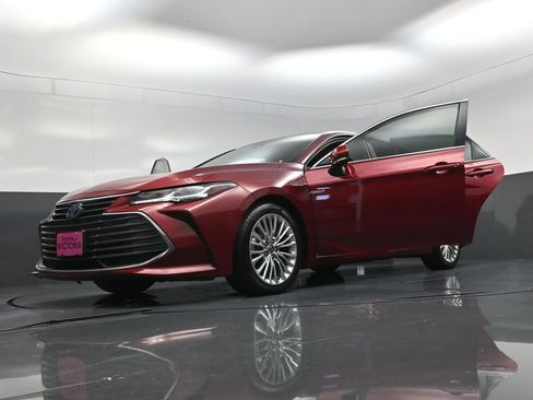 Used 2020 Toyota Avalon Limited w/ Advanced Safety Package FWD image 27