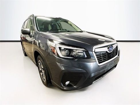 Used 2021 Subaru Forester Premium image 1