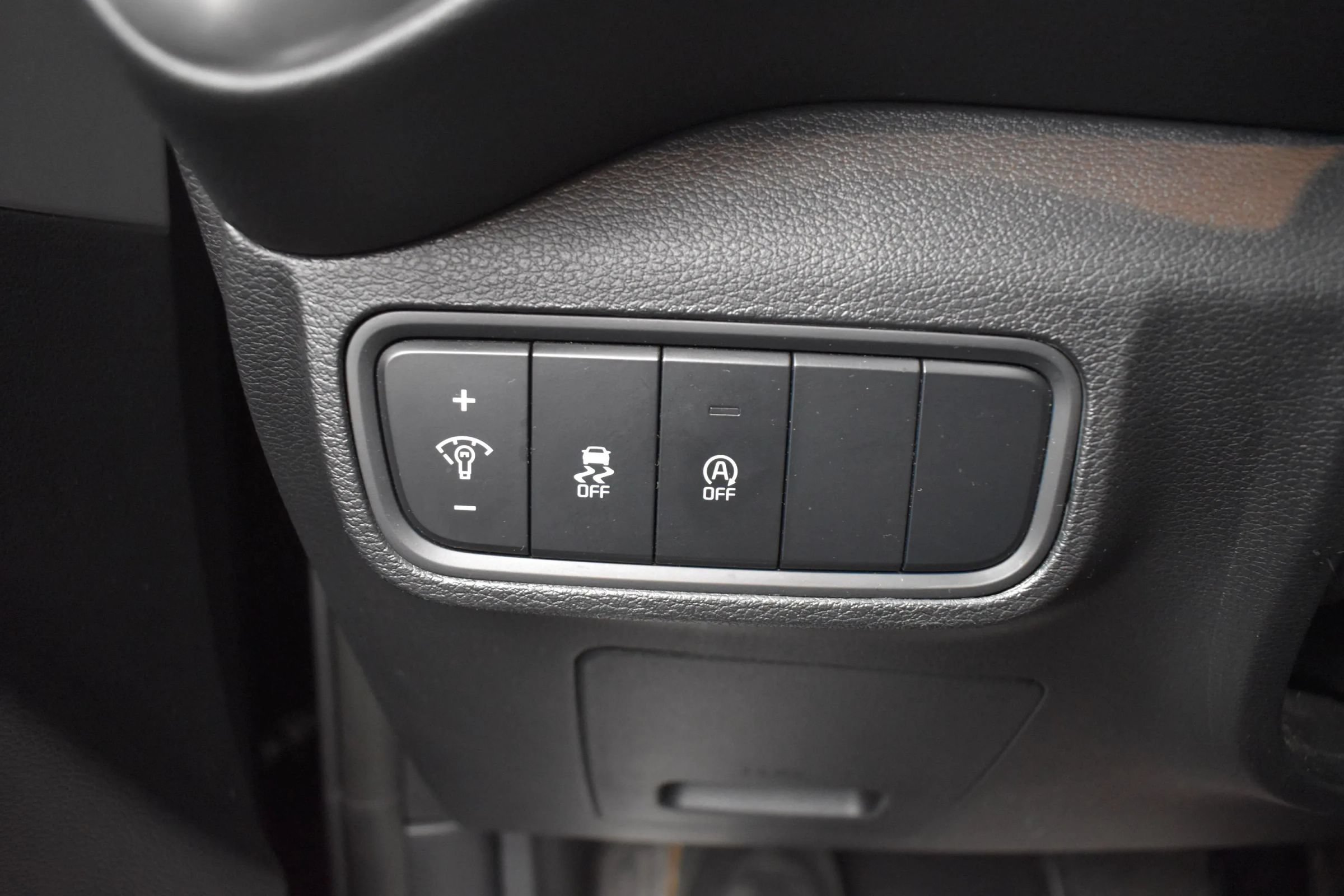 Used 2024 Kia Soul LX w/ LX Technology Package FWD image 22