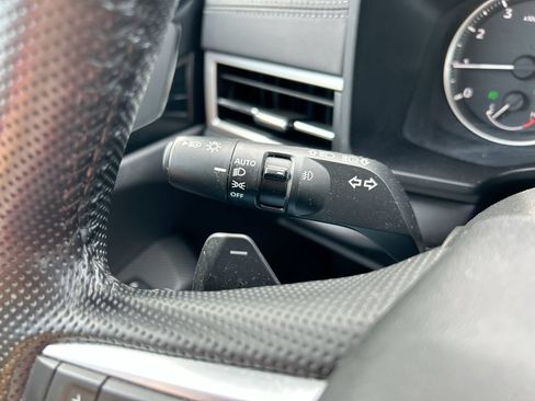 Used 2024 Mitsubishi Outlander SE FWD image 21