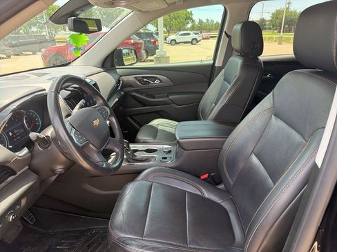 Used 2021 Chevrolet Traverse Premier w/ Redline Edition FWD image 6