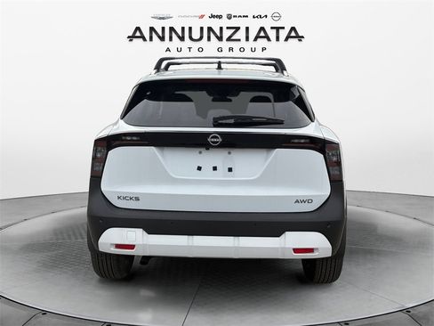 New 2026 Nissan Kicks SV w/ SV Premium Package image 4