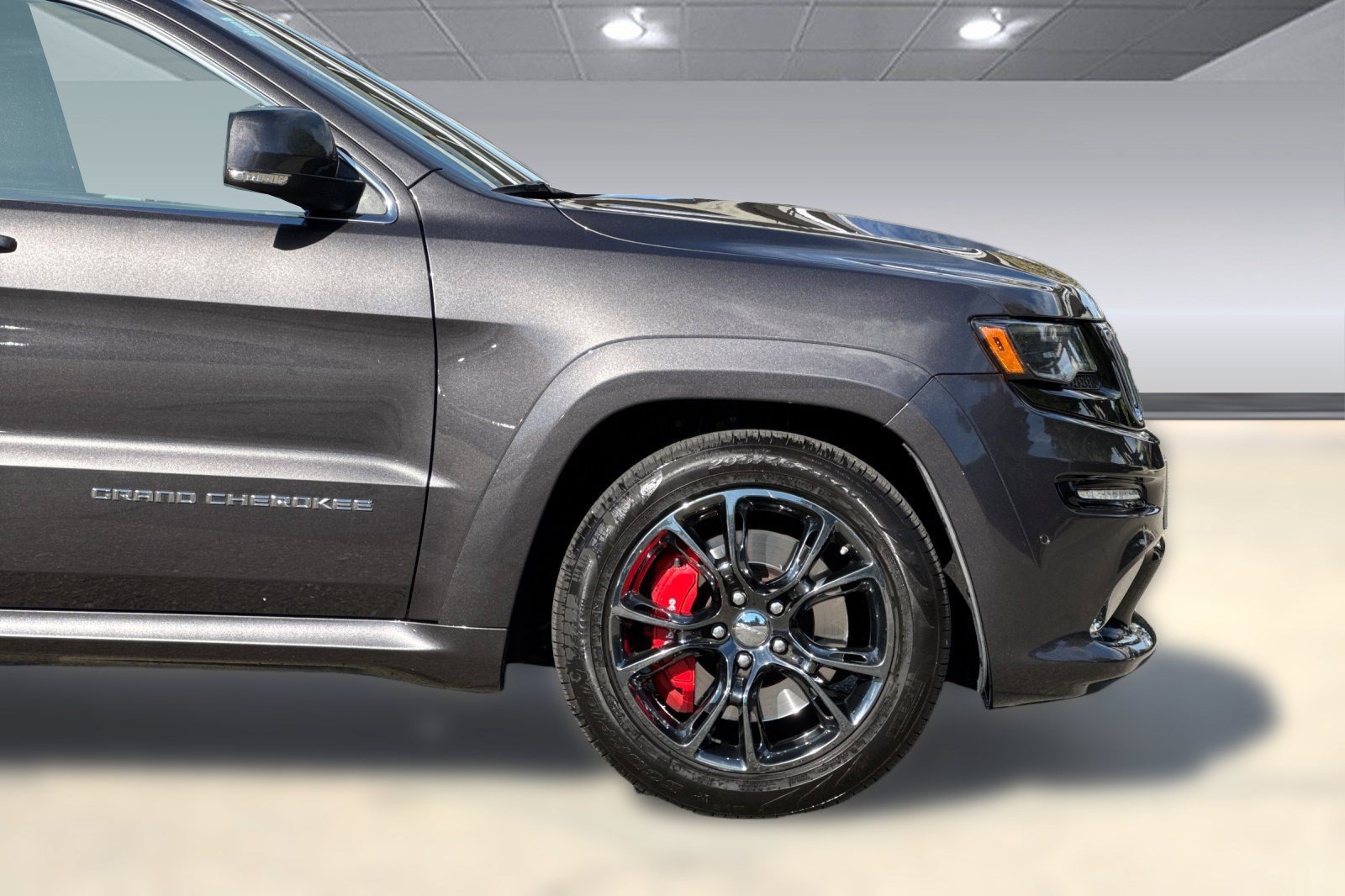 Used 2015 Jeep Grand Cherokee SRT w/ Trailer Tow Group IV AWD/4WD image 37