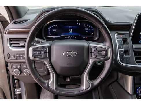 Used 2022 Chevrolet Suburban Z71 AWD/4WD image 19