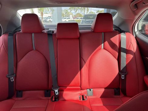 Used 2020 Toyota Camry XSE image 12