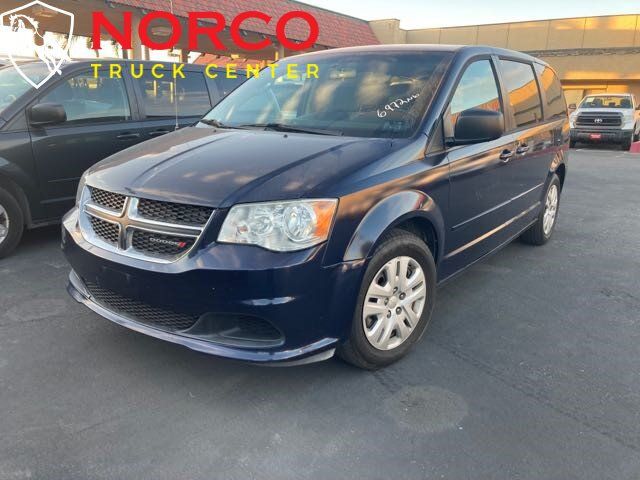 Used 2016 Dodge Grand Caravan SE w/ Quick Order Package 29E SE FWD image 2