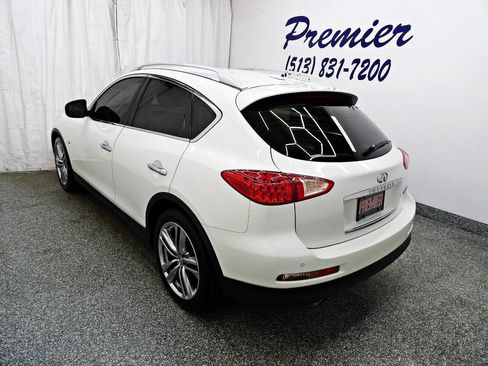 Used 2015 INFINITI QX50 Journey w/ Premium Package image 4