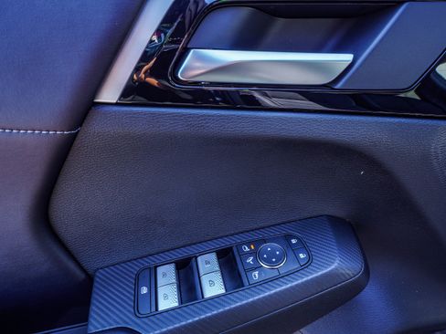 New 2025 Mitsubishi Outlander SE AWD/4WD image 10