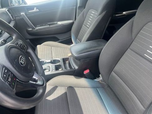 Used 2018 Kia Sportage LX AWD/4WD image 4