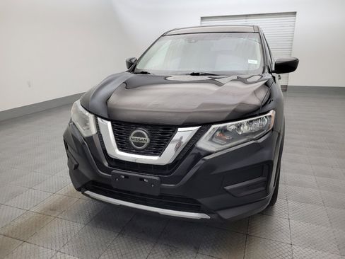 Used 2020 Nissan Rogue S FWD image 15