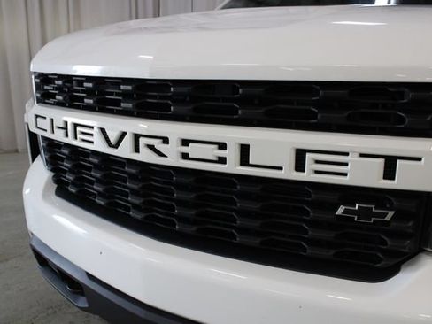 Used 2021 Chevrolet Silverado 1500 Custom AWD/4WD image 31