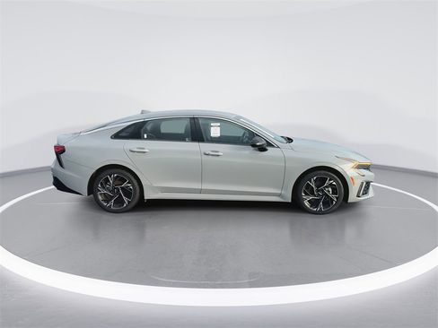 Used 2025 Kia K5 GT-Line image 9