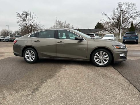 Used 2020 Chevrolet Malibu LT image 12