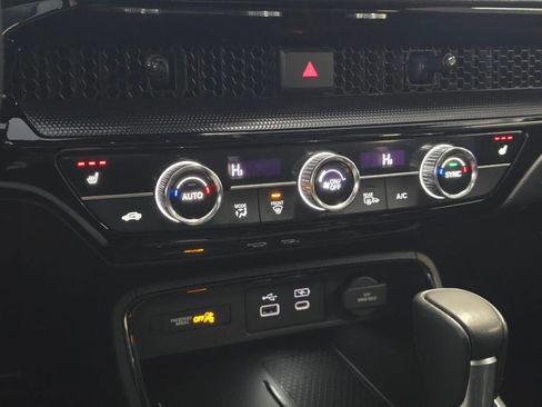 Used 2025 Honda CR-V Sport Touring image 34