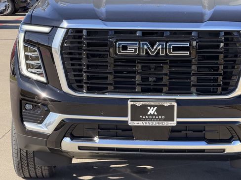 New 2026 GMC Yukon XL Denali w/ Denali Reserve Package image 7