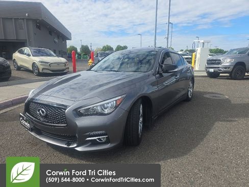 Used 2015 INFINITI Q50 Premium w/ Navigation Package AWD/4WD image 3