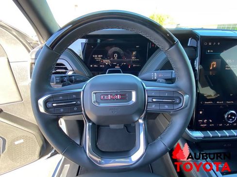 Used 2025 GMC Yukon Elevation AWD/4WD image 41