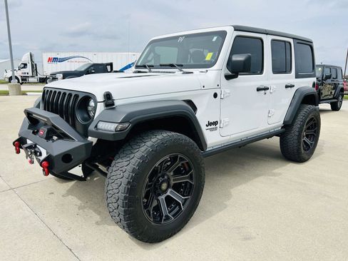 Used 2021 Jeep Wrangler Unlimited Sport image 30