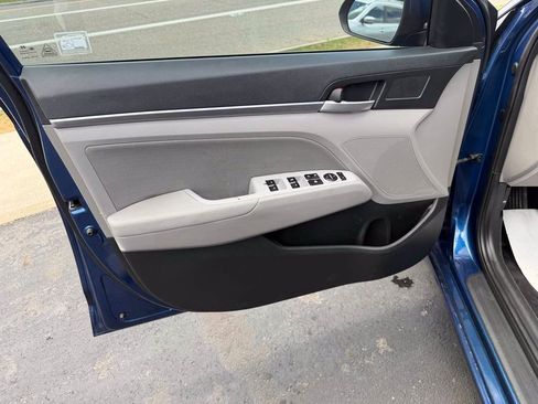 Used 2019 Hyundai Elantra SEL FWD image 9
