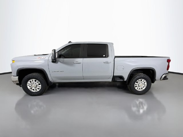 Used 2024 Chevrolet Silverado 3500 LT w/ Convenience Package AWD/4WD image 4
