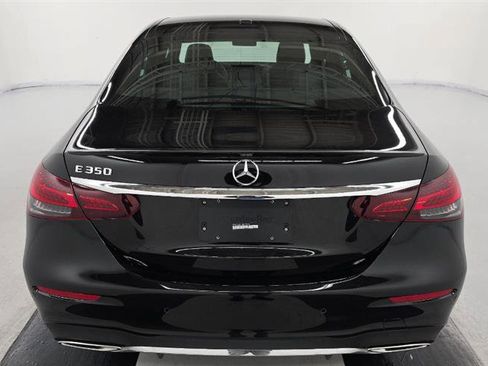 Used 2022 Mercedes-Benz E 350 Sedan w/ Driver Assistance Package image 5
