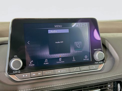 Used 2023 Nissan Rogue SV w/ SV Premium Package image 19