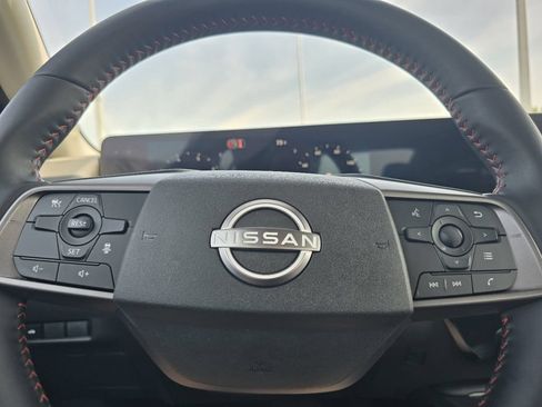 Used 2026 Nissan Sentra SR w/ Floor Mat Package FWD image 26