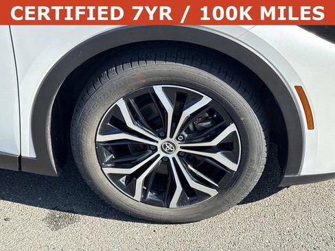 Used 2023 Toyota Crown AWD/4WD image 7