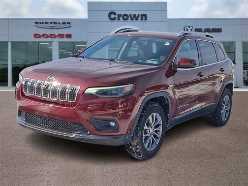 Used 2019 Jeep Cherokee Latitude Plus w/ Cold Weather Group image 3