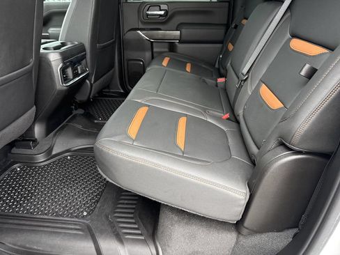 Used 2022 GMC Sierra 2500 AT4 w/ AT4 Preferred Package AWD/4WD image 19