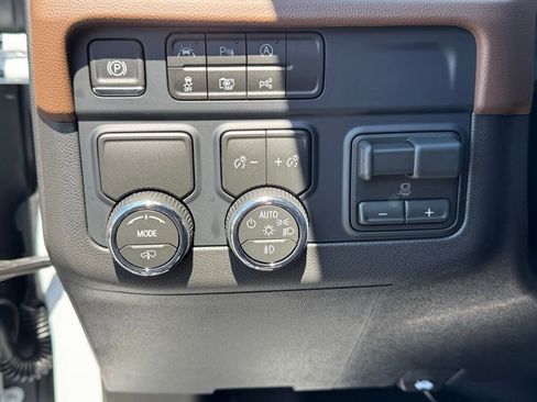 New 2026 Chevrolet Tahoe High Country RWD image 38