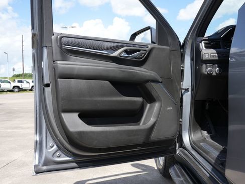 Used 2021 GMC Yukon Denali AWD/4WD image 17