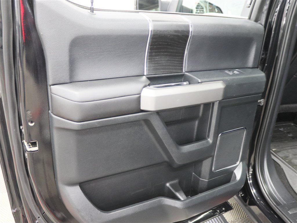 Used 2020 Ford F150 Platinum w/ Equipment Group 701A Luxury AWD/4WD image 20