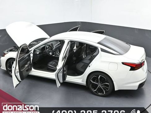 Used 2023 Nissan Altima 2.5 SR FWD image 26