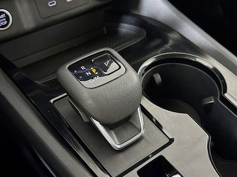 Used 2023 Nissan Rogue SV image 17