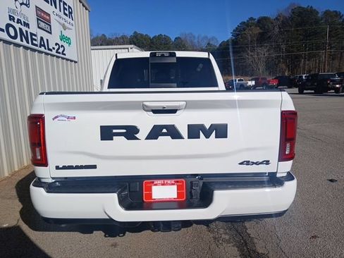 New 2026 RAM 2500 Laramie AWD/4WD image 5