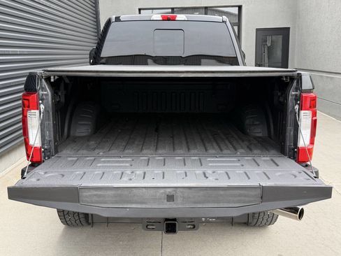 Used 2019 Ford F250 Lariat w/ Lariat Ultimate Package AWD/4WD image 10