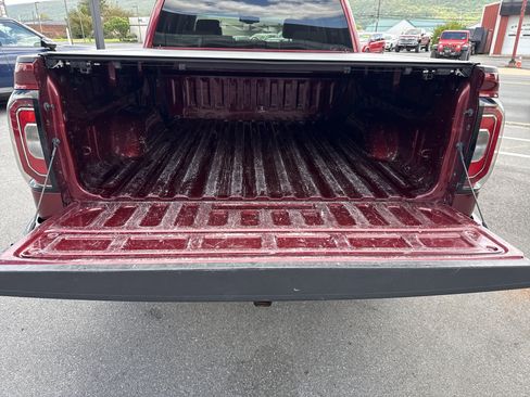 Used 2017 GMC Sierra 1500 SLT w/ SLT Premium Package AWD/4WD image 5