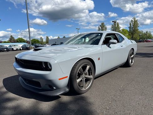 Used 2022 Dodge Challenger R/T Scat Pack w/ Dynamics Package RWD image 3