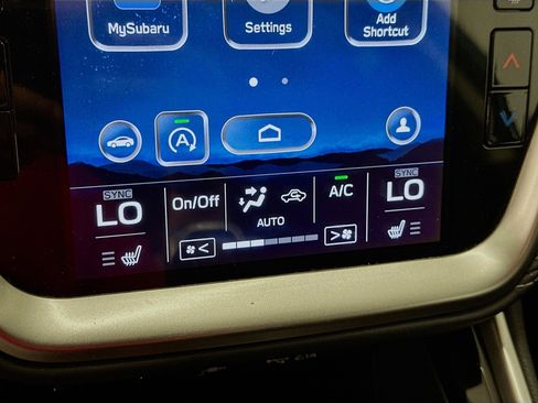 Used 2020 Subaru Outback Premium AWD/4WD image 23
