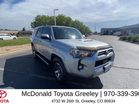 Used 2022 Toyota 4Runner TRD Off-Road Premium AWD/4WD image 2