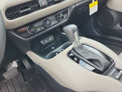 New 2026 Honda HR-V LX image 27