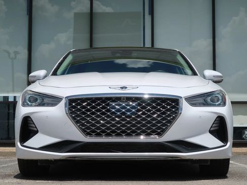 Used 2019 Genesis G70 3.3T Advanced w/ Prestige Package RWD image 3
