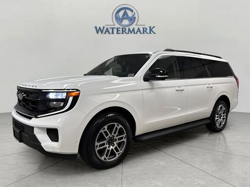 Used 2025 Ford Expedition Max Active AWD/4WD image 1