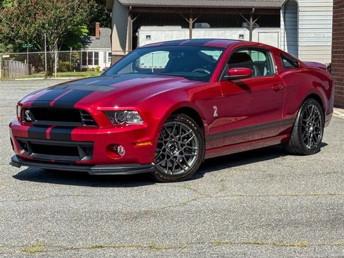 Used 2014 Ford Mustang Shelby GT500 w/ Equipment Group 821A RWD image 8
