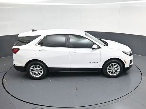 Used 2024 Chevrolet Equinox LT FWD image 44